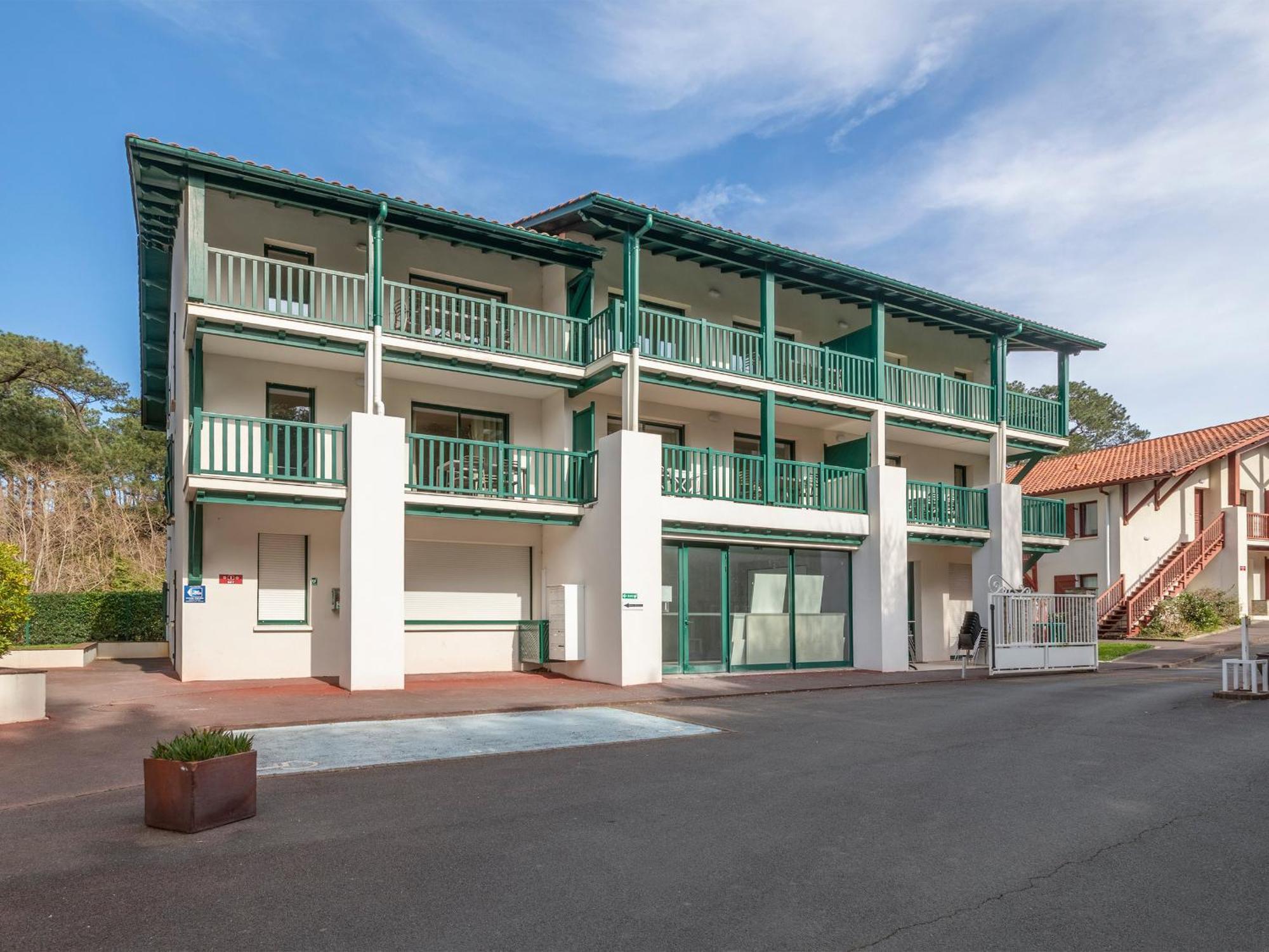 Apartment Superbe Avec Piscine, Tennis Et Acces A - Fr-1-239-1108 Saint-Jean-de-Luz